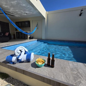 Casa Amplia con Alberca y Asador a 20 min de Playa